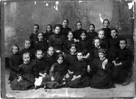 Фотографии учащихся Кунгурской женской гимназии Kungurgimn1a1912
